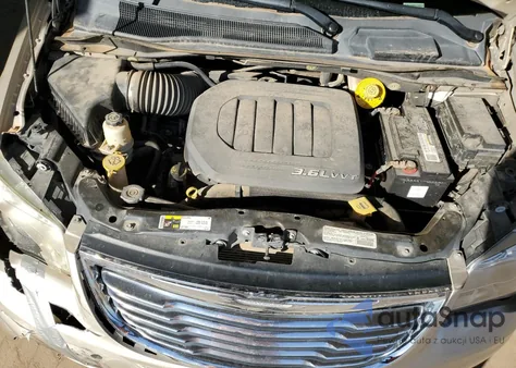 2014 Chrysler Town & Country Touring from USA, damaged, VIN 2C4RC1BG2ER149067